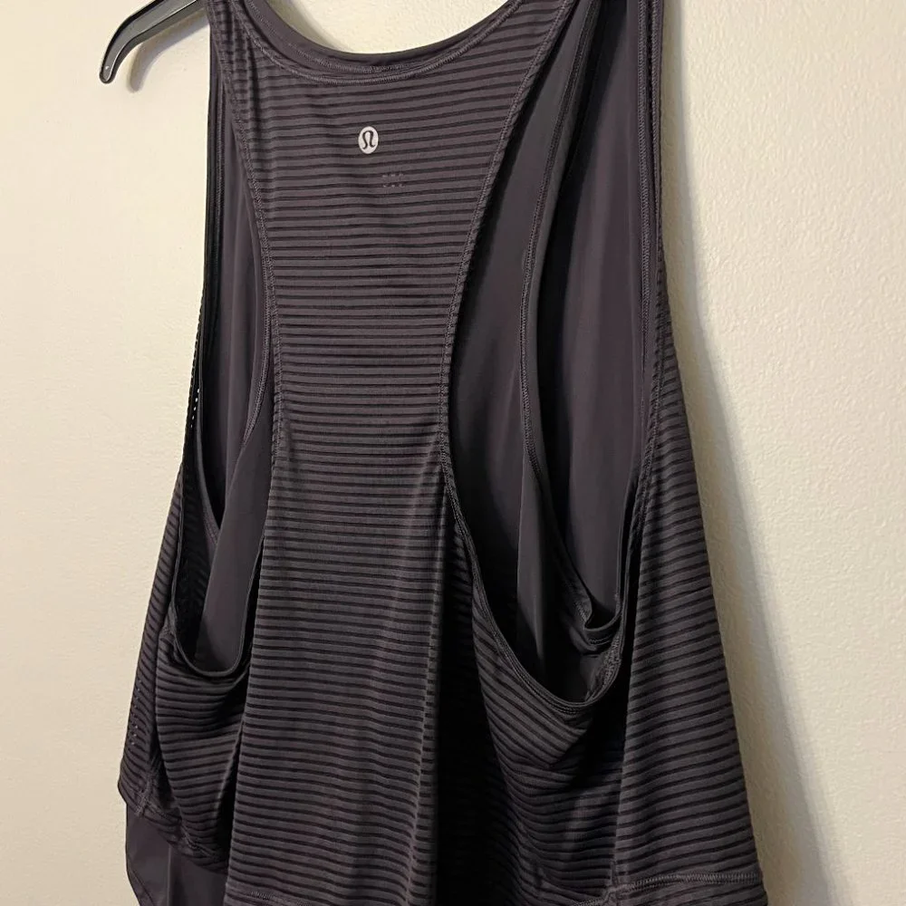 Lululemon Athletica Lean In Double Layer Tank (Dark Purple) Size 6 - Picture 9 of 10